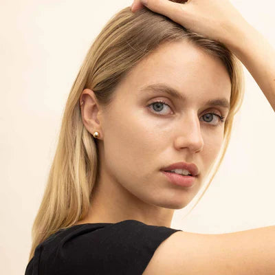 Have a ball studs | Arany
