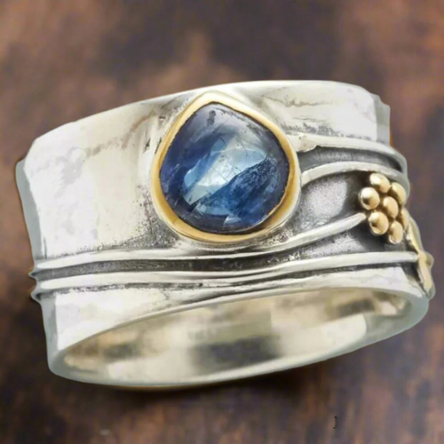Ezüst and Arany Bezel Accent Gyűrű