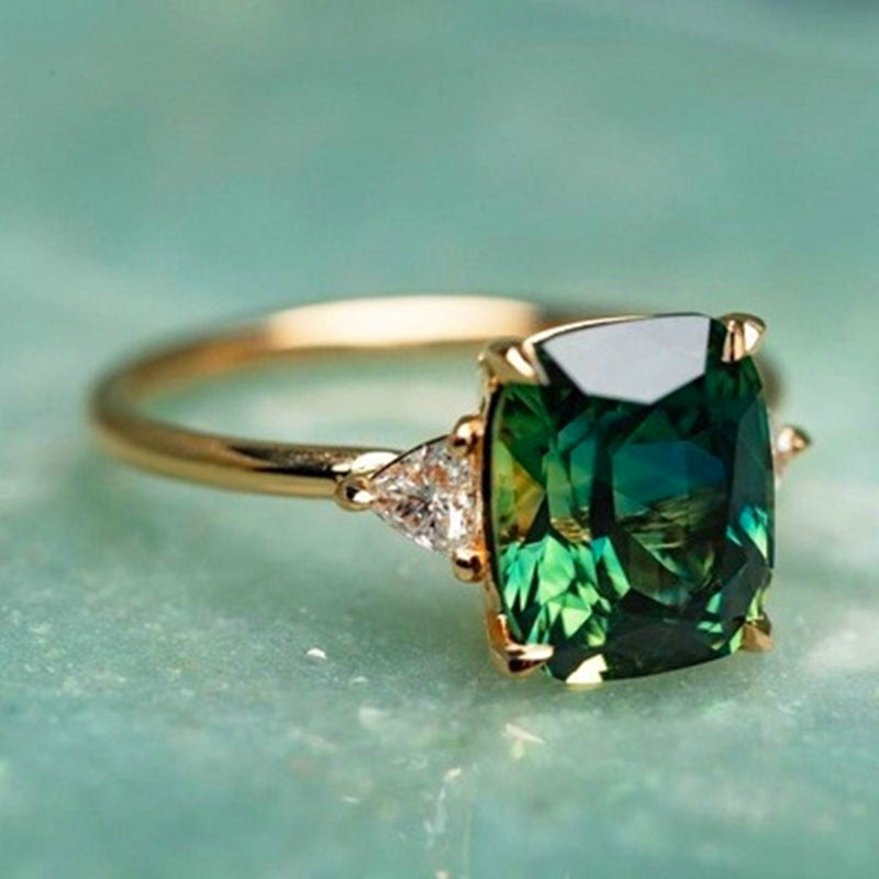 Arany Cushion Solitaire Gyűrű