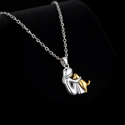 Wynter™ - Hug Pendant with Matching Fülbevaló