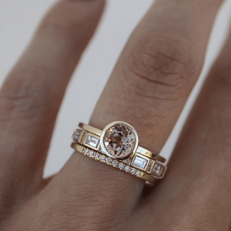 Arany Bezel Solitaire Gyűrű