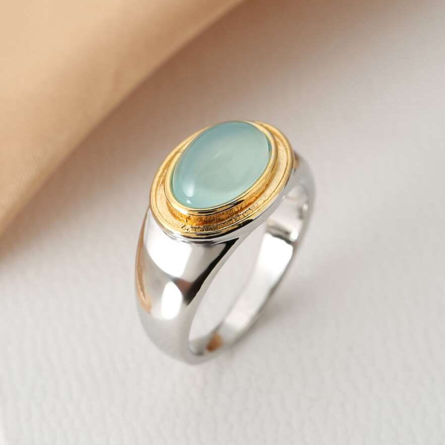 Ezüst and Arany Bezel Cabochon Gyűrű